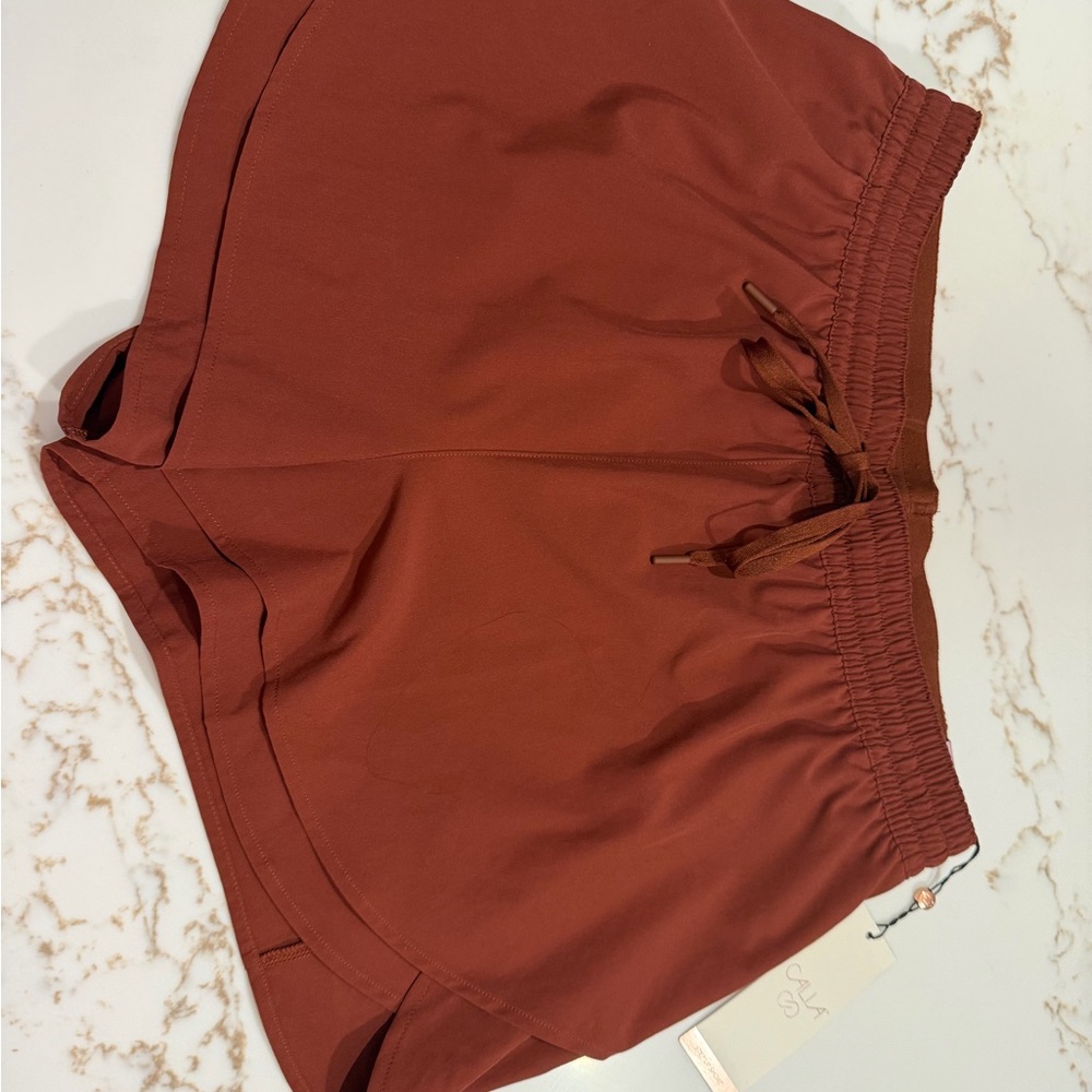 CALIA Women’s High-Rise Step Up Shorts Small Red Brown Athletic NWT - Picture 2 of 6